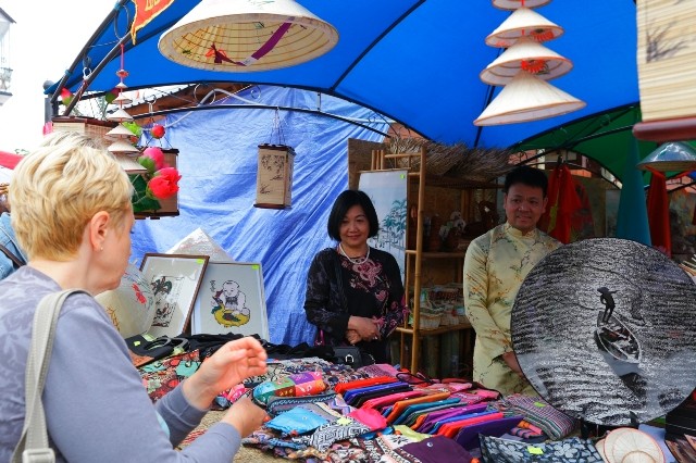 Việt Nam với Hội chợ hàng năm Sorochinsky - Poltava, Ucraina - ảnh 2